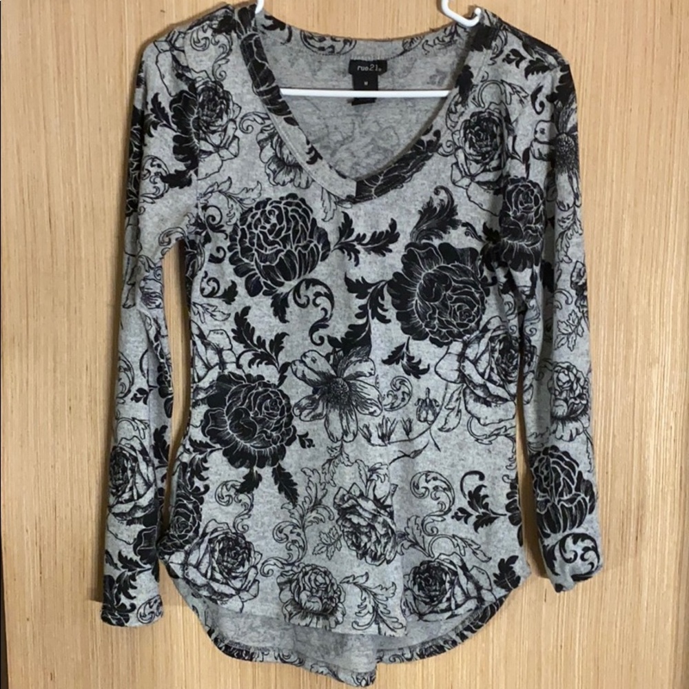 Soft Long Sleeve Rose shirt